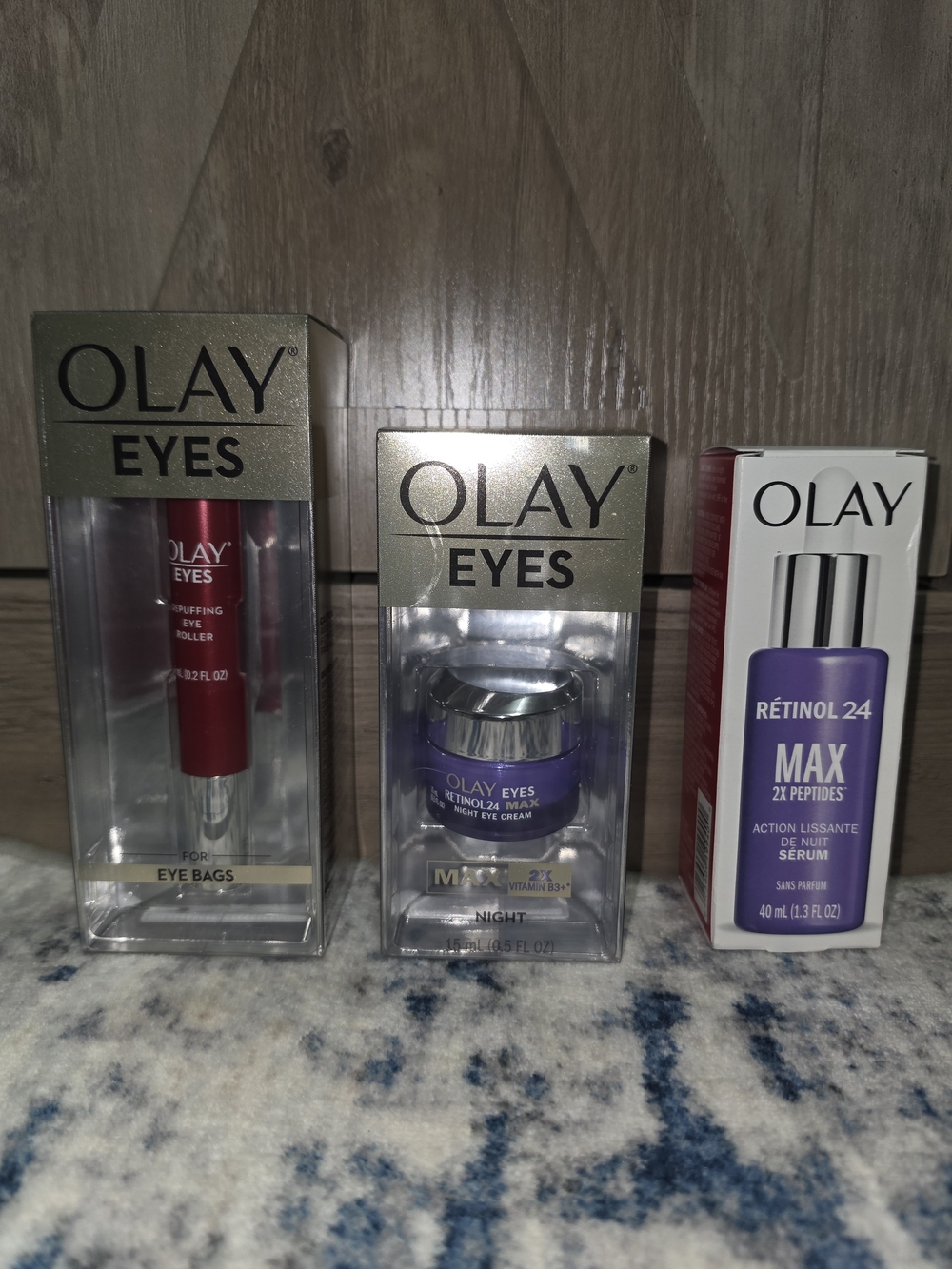 Olay Eyes Retinol 24 Eye Cream & Serum Bundle in Purple and Red